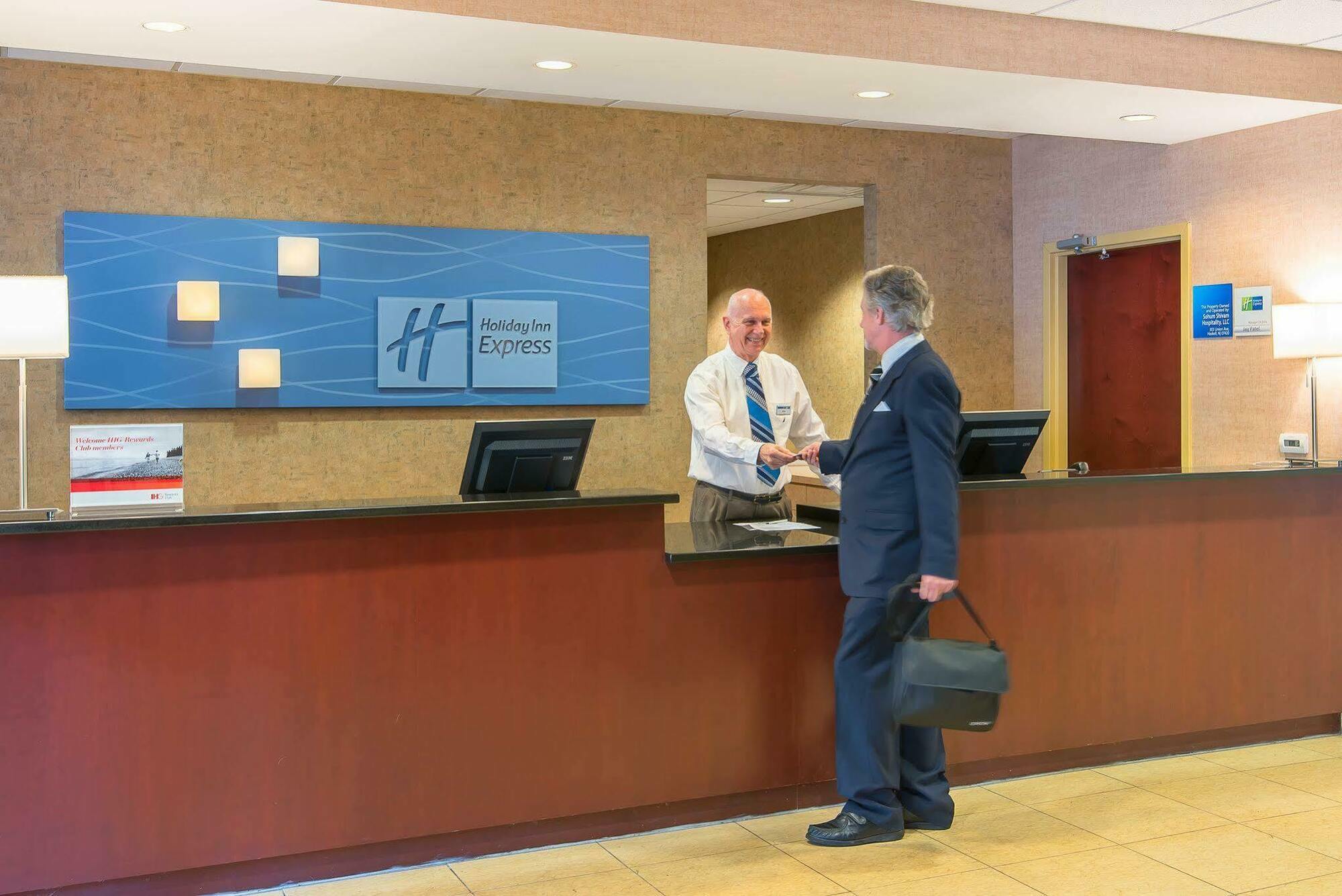 Holiday Inn Express Haskell-Wayne Area By Ihg Exterior foto